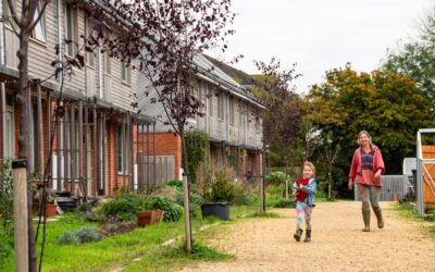 Hazelmead, en prisbelönad bygg- och bogemenskap i England